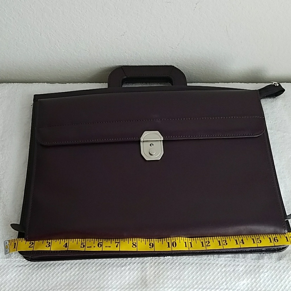 American Tourister Portfolio bag